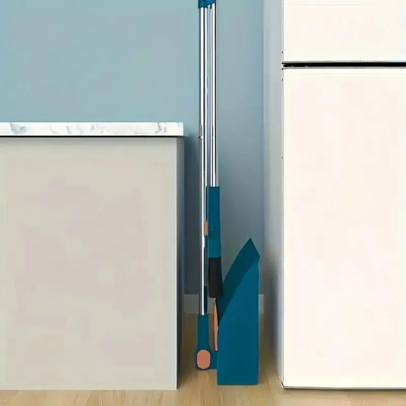 ESCOBA PLEGABLE CON RECOGEDOR